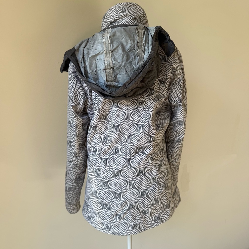 Spyder Patterned Ski Jacket Softshell Fleece Line… - image 5